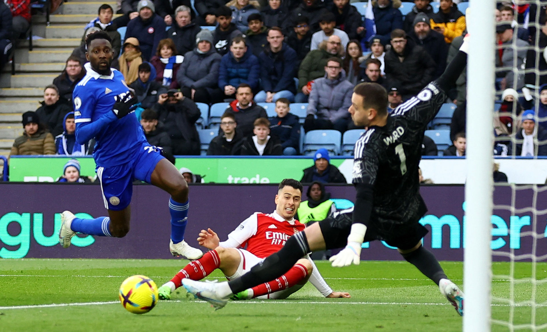 路和果断的 路和果断的