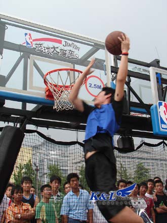 更展示了从 更展示了从