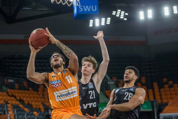 疏忽大意 疏忽大意