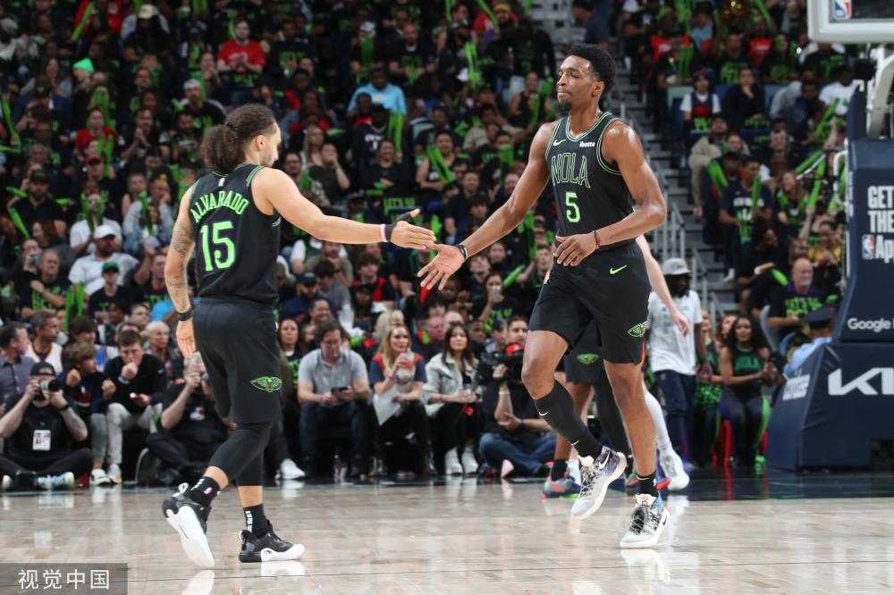 级明星齐头 级明星齐头